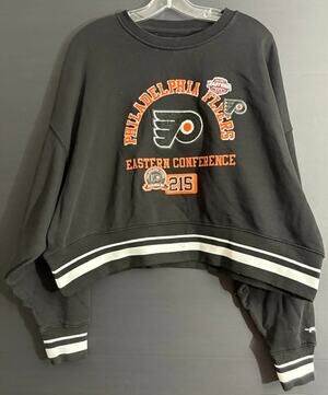 Pro Standard Philadelphia Flyers NHL Women’s M Black Cropped Crewneck Sweatshirt